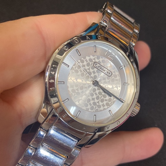 Coach Classic Silver Ladies Wristwatch with Etched Face​ - Picture 8 of 9